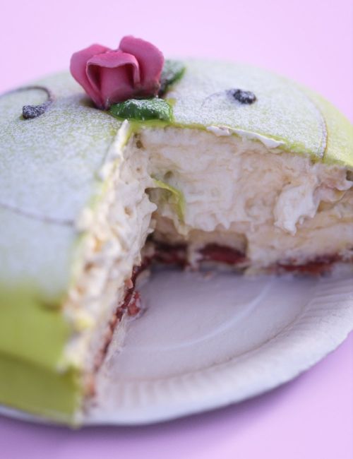 Click here to see preview images for "Yummy Princess Cake" Yummy Princess Cake
